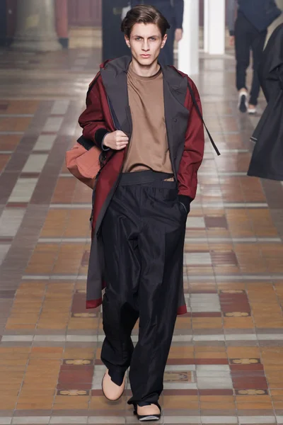 Look 34